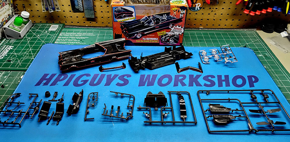 "PRE-ORDER" Polar Lights TV Batmobile Snap 1:25 Scale Snap Kit (DUE MAY 2025)