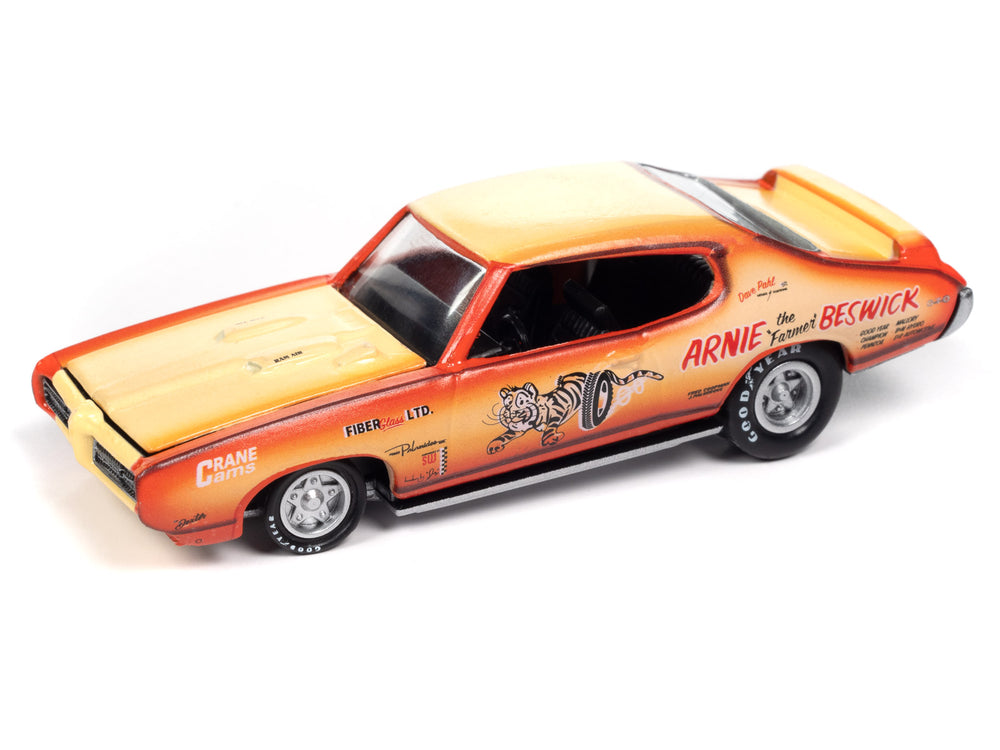 Racing Champions 1969 Pontiac GTO (Orange-Crème Fade) 1:64 Scale Diecast
