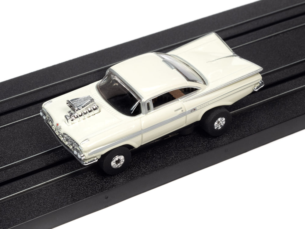 Auto World Thunderjet 1959 Chevrolet Impala Street Rod w/Blower (White) HO Scale Slot Car