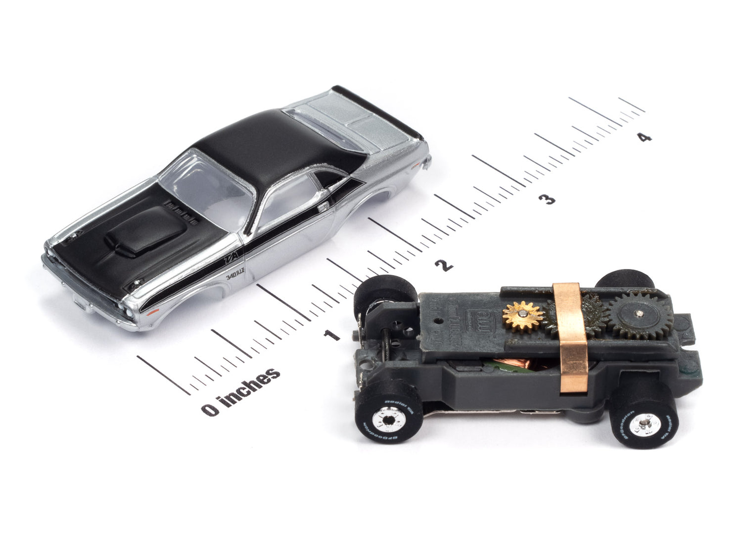Auto World Thunderjet 1970 Dodge Challenger (Silver) HO Scale Slot Car