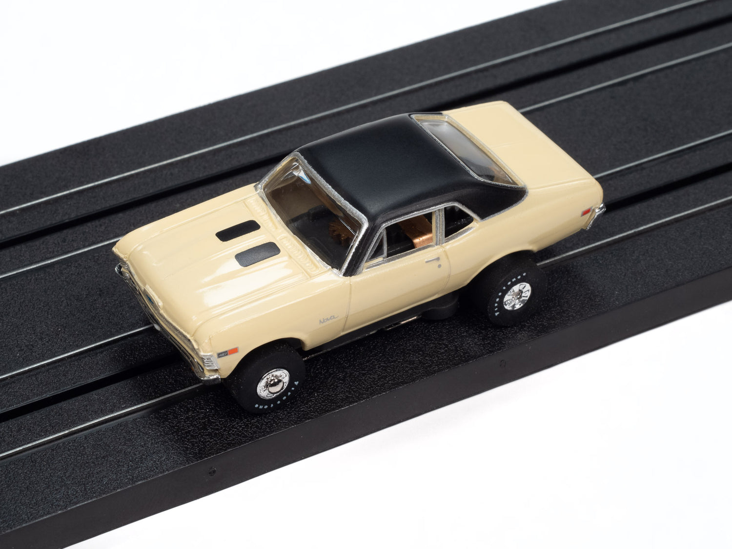 Auto World Thunderjet 1969 Chevy Nova (Cream) HO Scale Slot Car