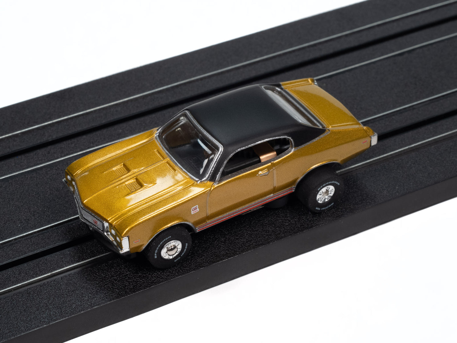 Auto World Thunderjet 1972 Buick GS (Gold) HO Scale Slot Car