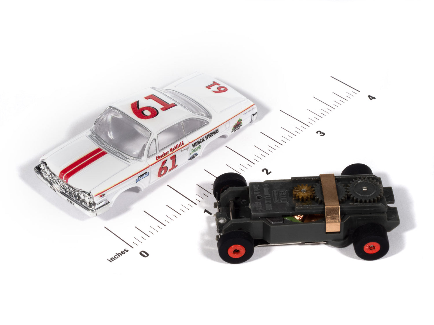 "PRE-ORDER" Auto World Thunderjet 1962 Chevrolet Bel Air (White & Red) HO Scale Slot Car (DUE OCTOBER 2025)