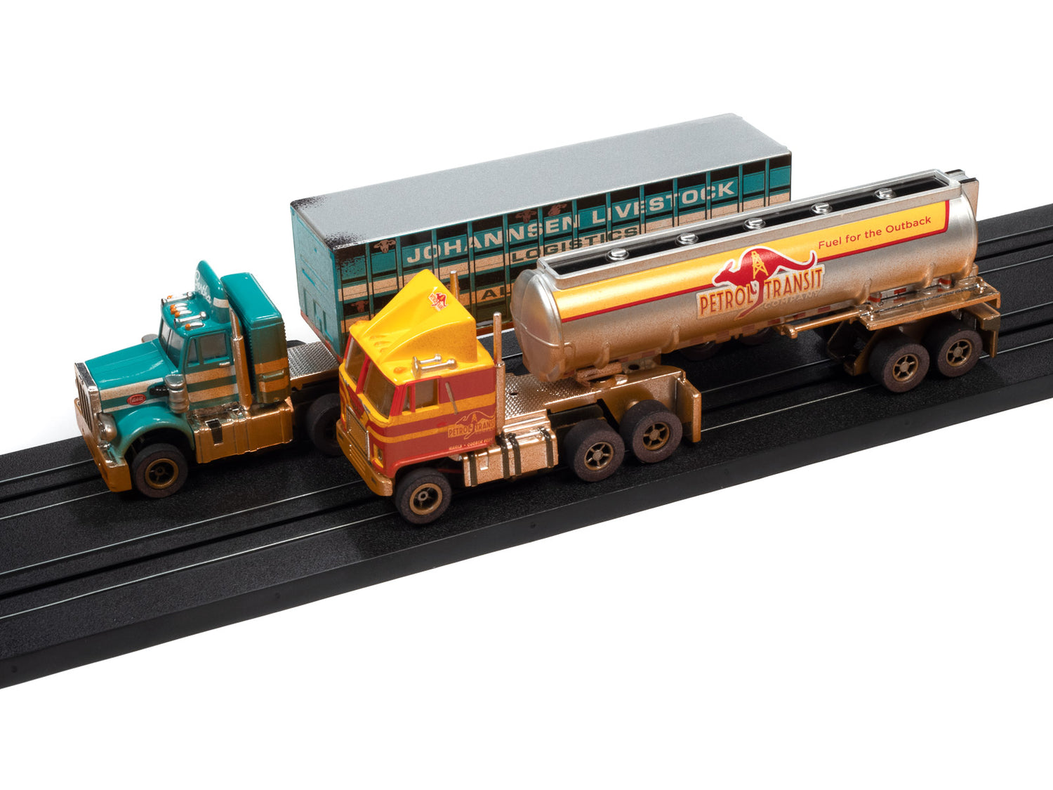 Auto World 14' Outback Overdrive Slot Race Set HO Scale