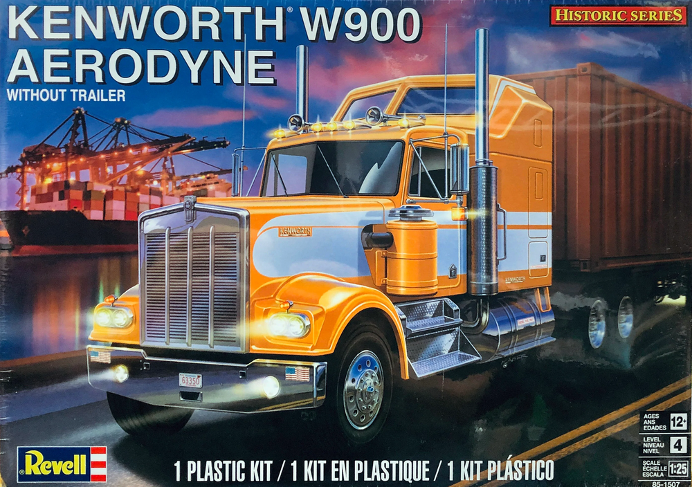 Kenworth W900 Plastic Model Truck Kit 1/25 Scale #851507 by Revell