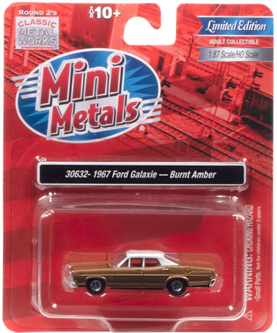 Classic Metal Works 1967 Ford Galaxie (Burnt Amber & White) 1:87 HO Scale