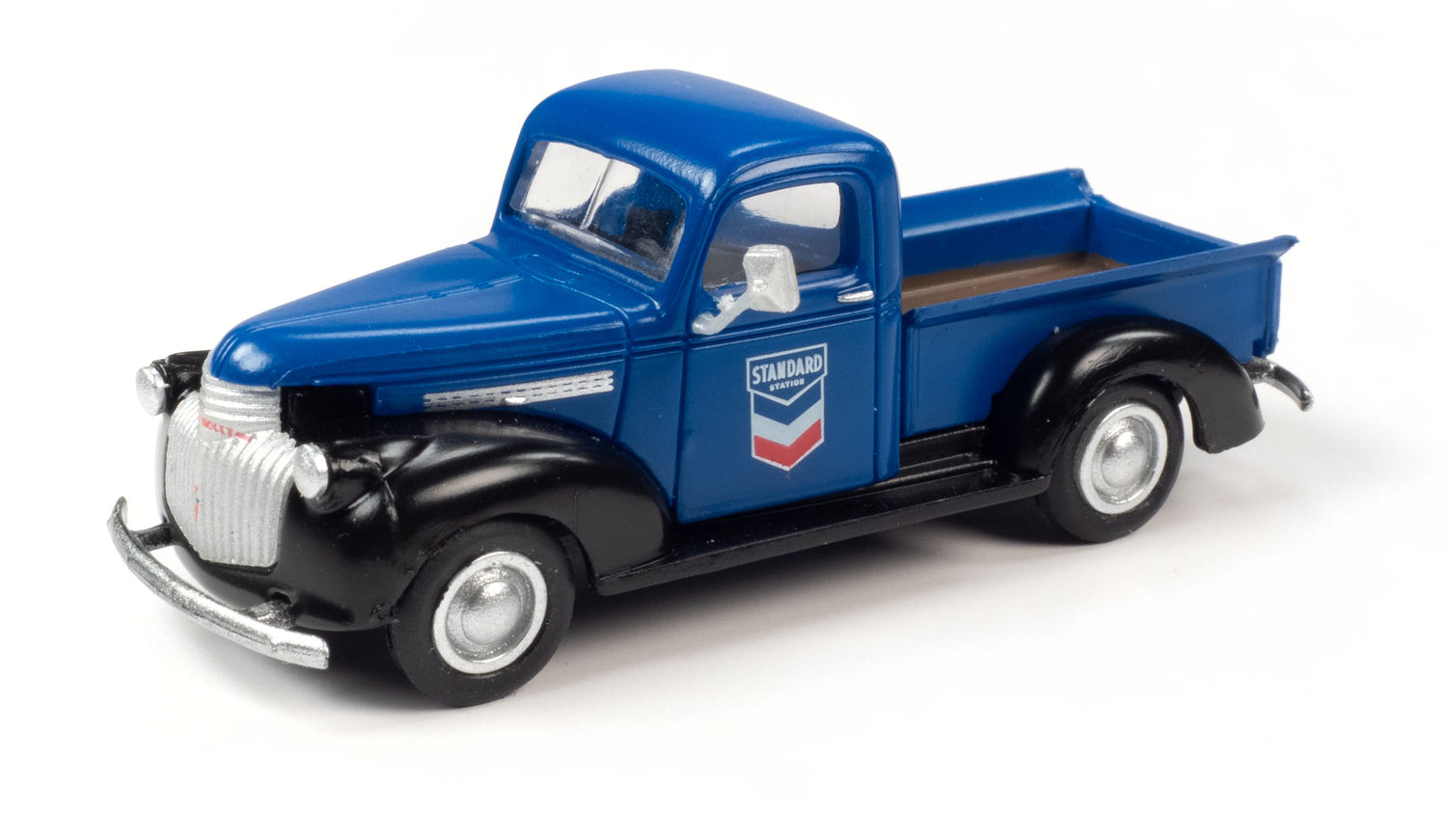 Classic Metal Works 1941-1946 Chevy Pickup (Standard Oil) 1:87 HO Scale