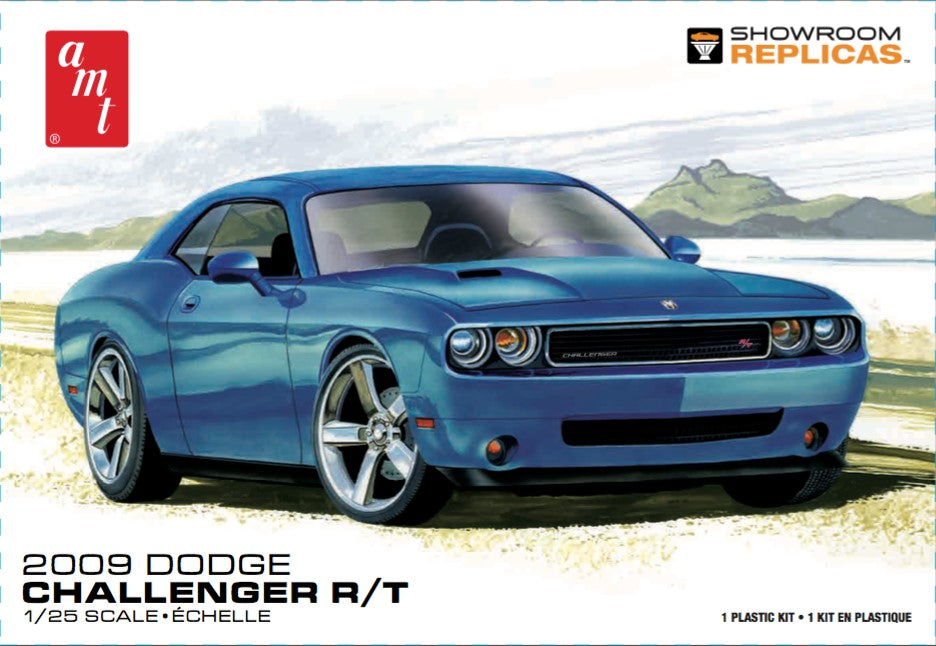 AMT 2009 Dodge Challenger R-T 1:25 Scale Model Kit