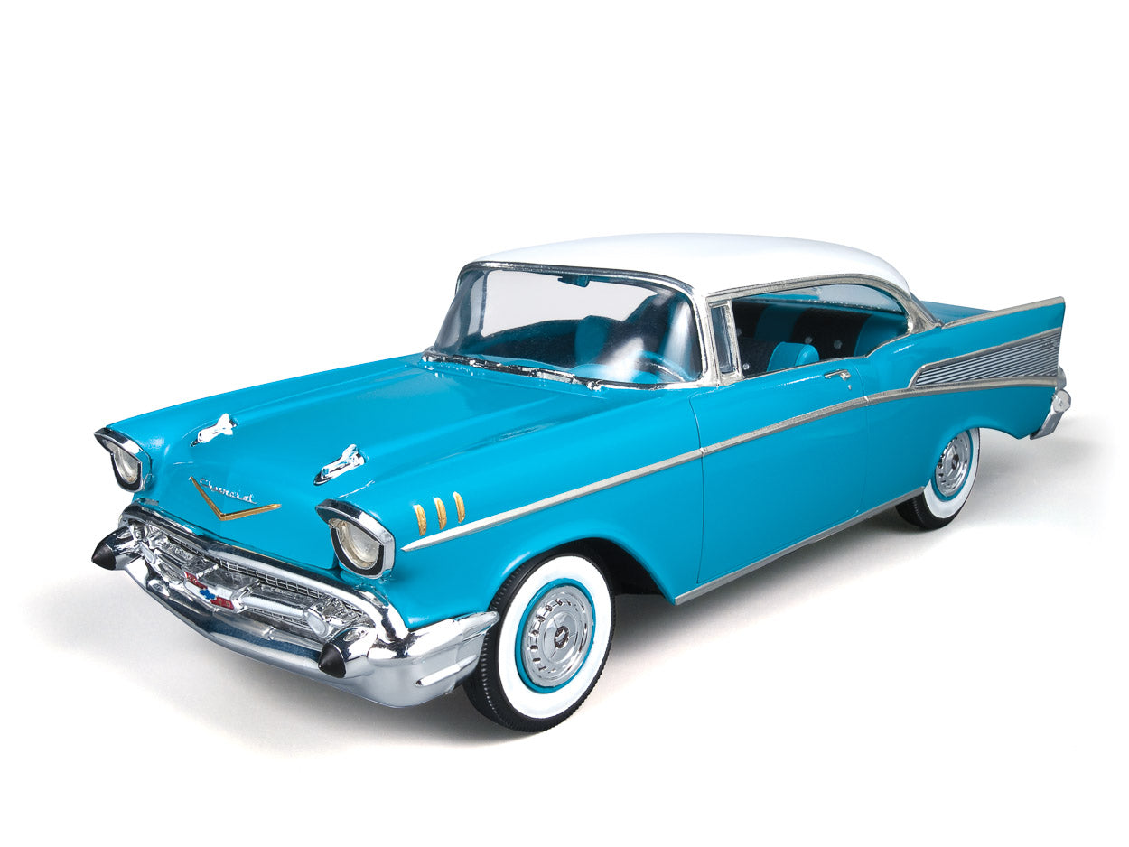 AMT 1957 Chevy Bel Air 1:25 Scale Model Kit