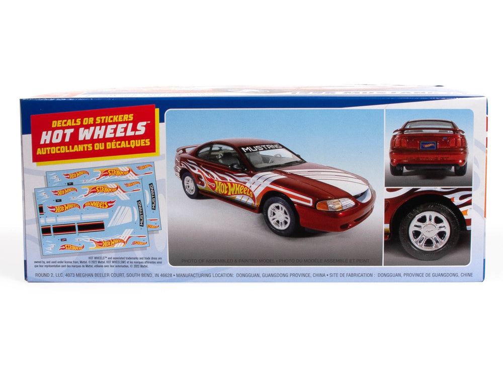 AMT Hot Wheels 1996 Ford Mustang GT (Snap) 1:25 Scale Model Kit