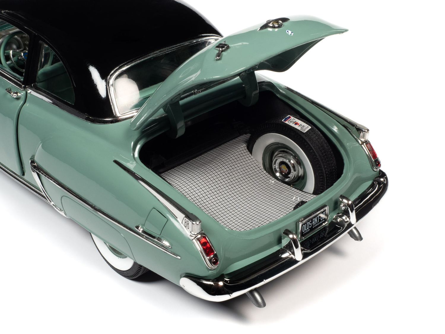 Trunk View of 1950s American Muscle oldsmobile 88 rocket 1:18 scale diecast
