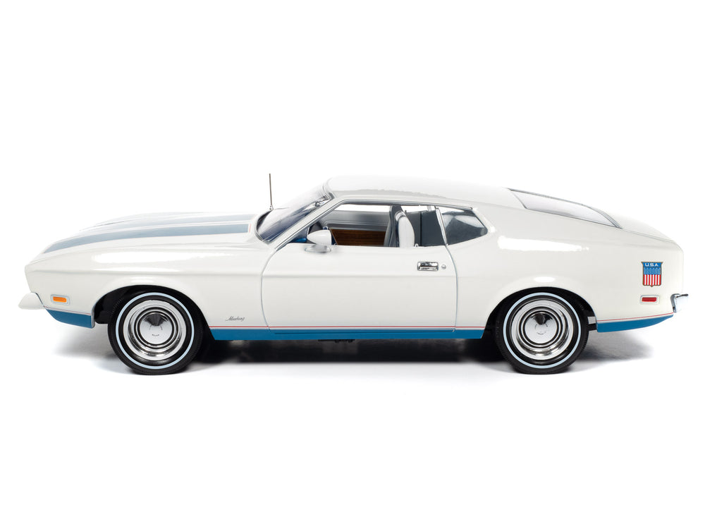 American Muscle 1972 Ford Mustang Fastback (Class of 1972) 1:18 Scale Diecast