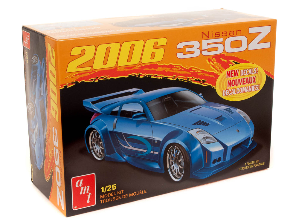 AMT 2006 Nissan 350Z 1:25 Scale Model Kit