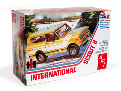 AMT 1977 International Harvester Scout II 1:25 Scale Model Kit