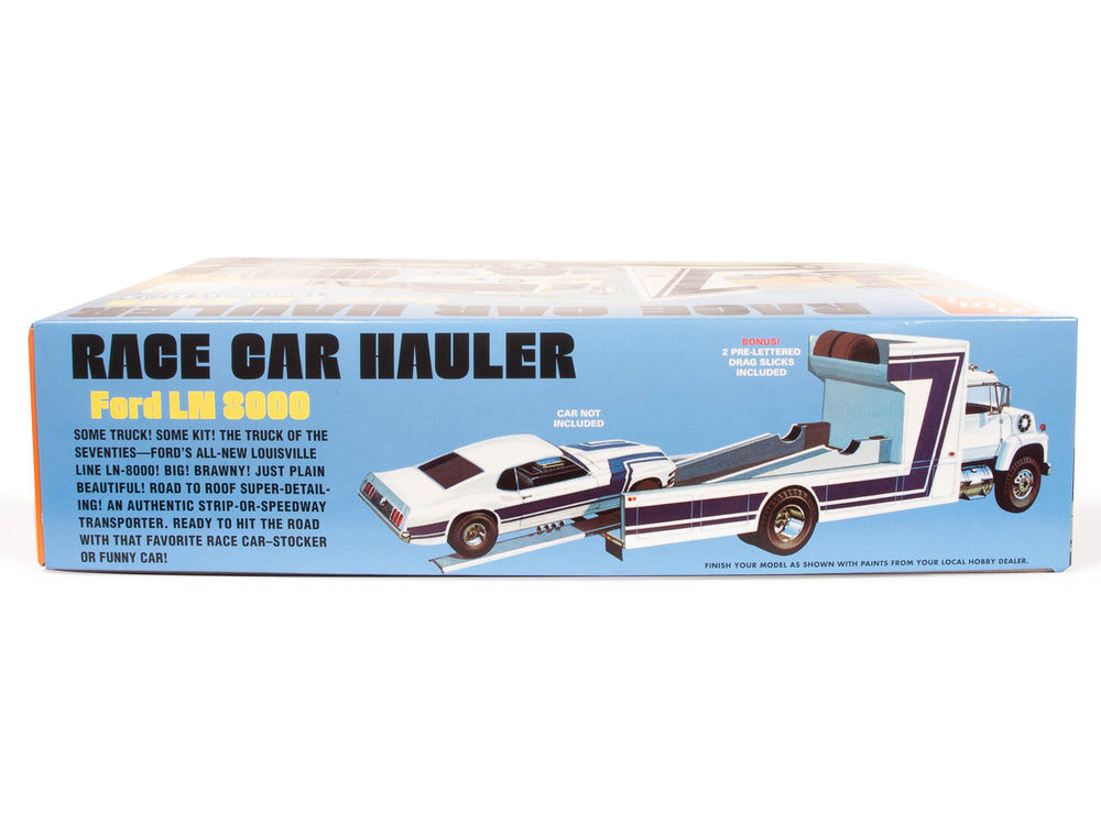 AMT Ford LN 8000 Race Car Hauler 1:25 Scale Model Kit