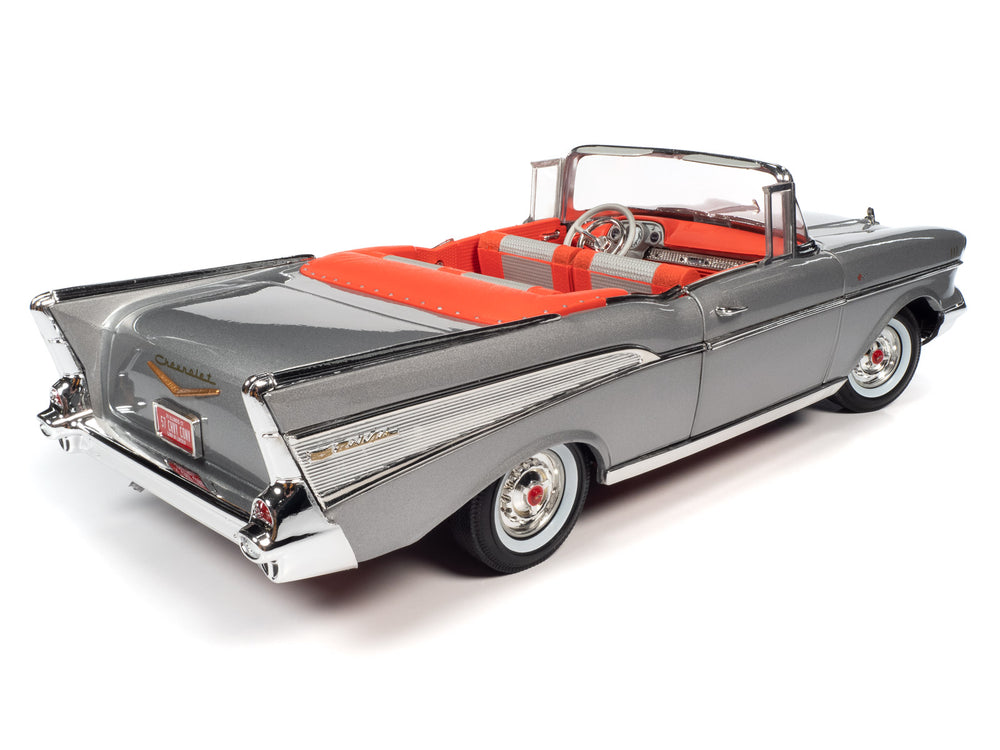 Diecast model cars Chevrolet Bel Air 1957 1/18 Highway 61 1957 Sedan grey  2-portes - Alldiecast.co.uk