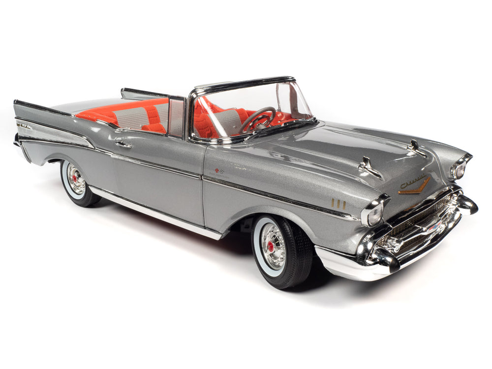 Auto World 1957 Chevrolet Bel Air Convertible 1:18 Scale Diecast
