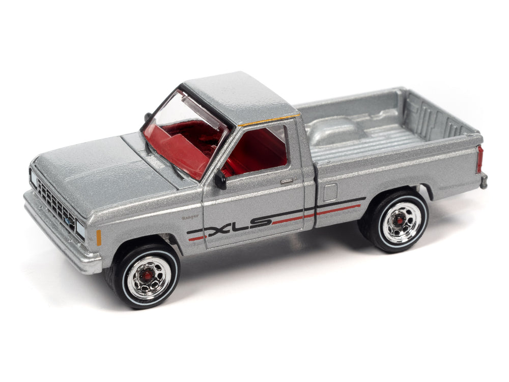 Johnny Lightning 1983 Ford Ranger w/Open Trailer (Metallic Silver) 1:64 Diecast