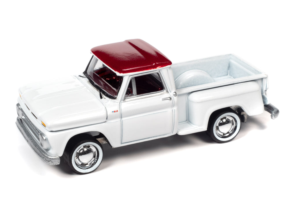 Johnny Lightning 1965 Chevy Stepside Pickup w/Bass Boat and Trailer 1:64 Diecast