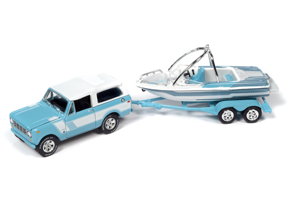 Johnny Lightning 1979 International Scout II w/Malibu Boat and Trailer 1:64 Diecast