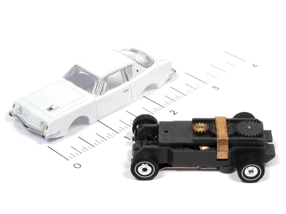 Auto World Thunderjet R34 1963 Studebaker Avanti (White) HO Scale Slot Car