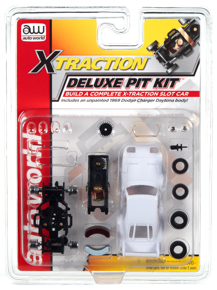 Auto World X-Traction Deluxe Pit Kit (w/1969 Dodge Daytona Body) HO Scale